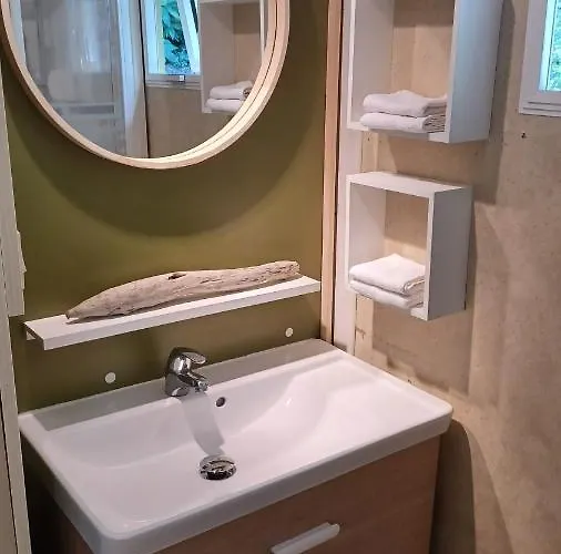 Le Petit D' Anto-france 木屋 Levie